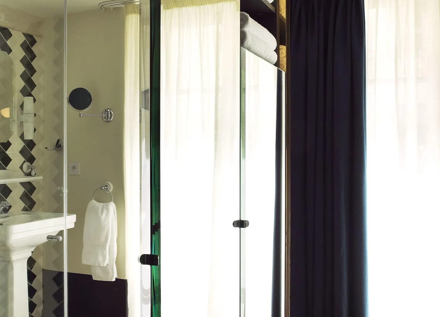 Hotel Bachaumont Paris