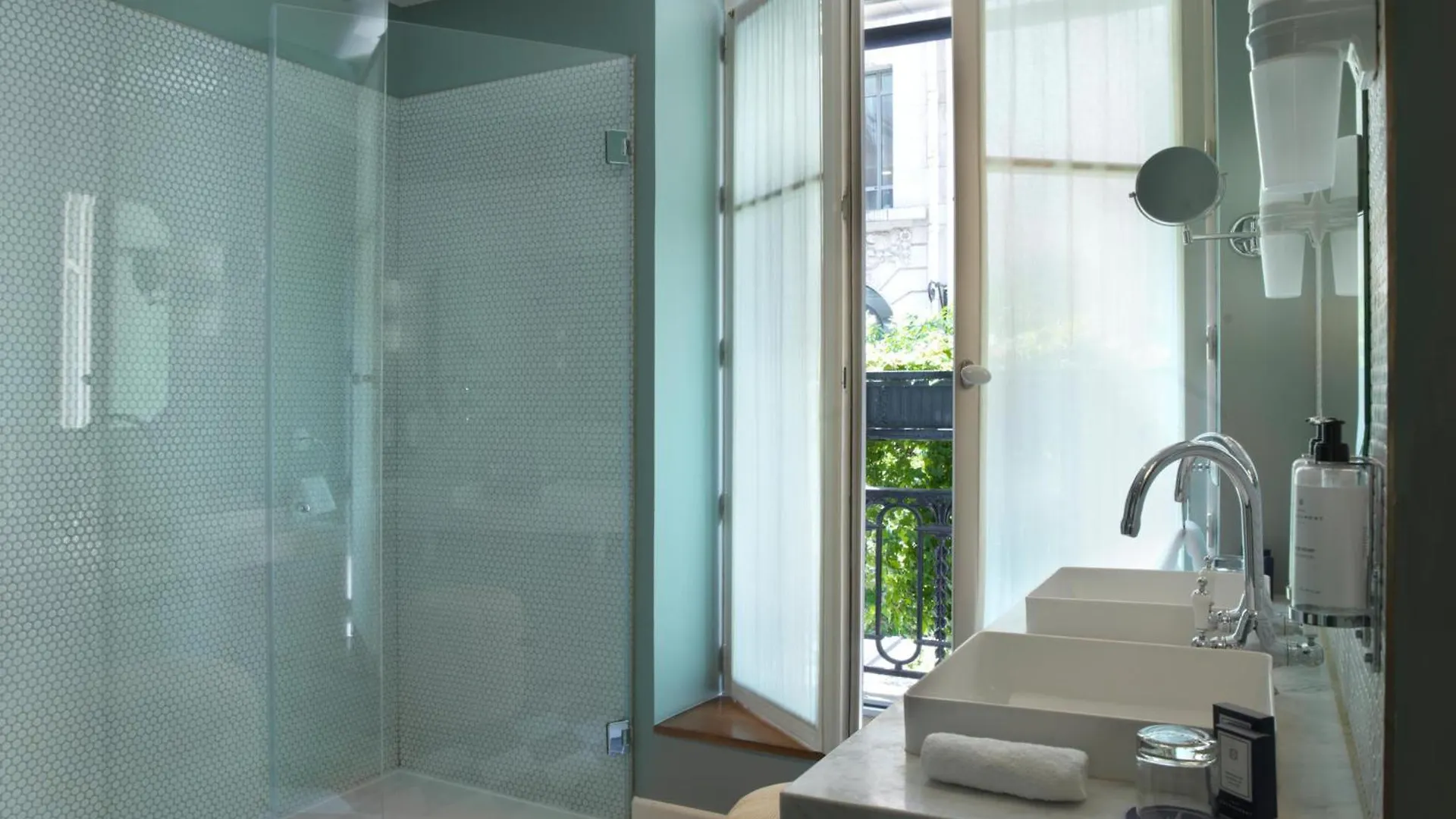 Bachaumont Hotel Paris